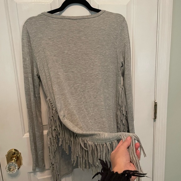 Gianni bini grey fringe long sleeve top/shirt with cut open sides - Picture 6 of 7